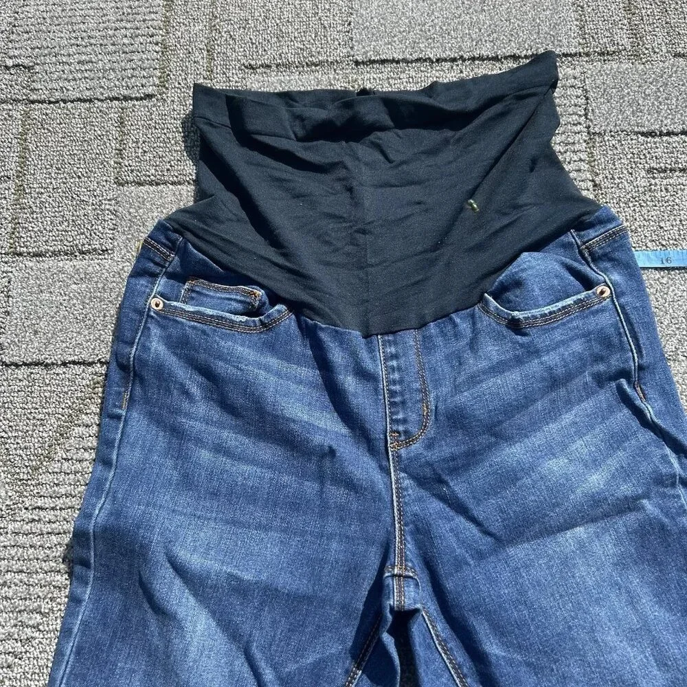 Women's Blue Jeans - Picture 10 of 12